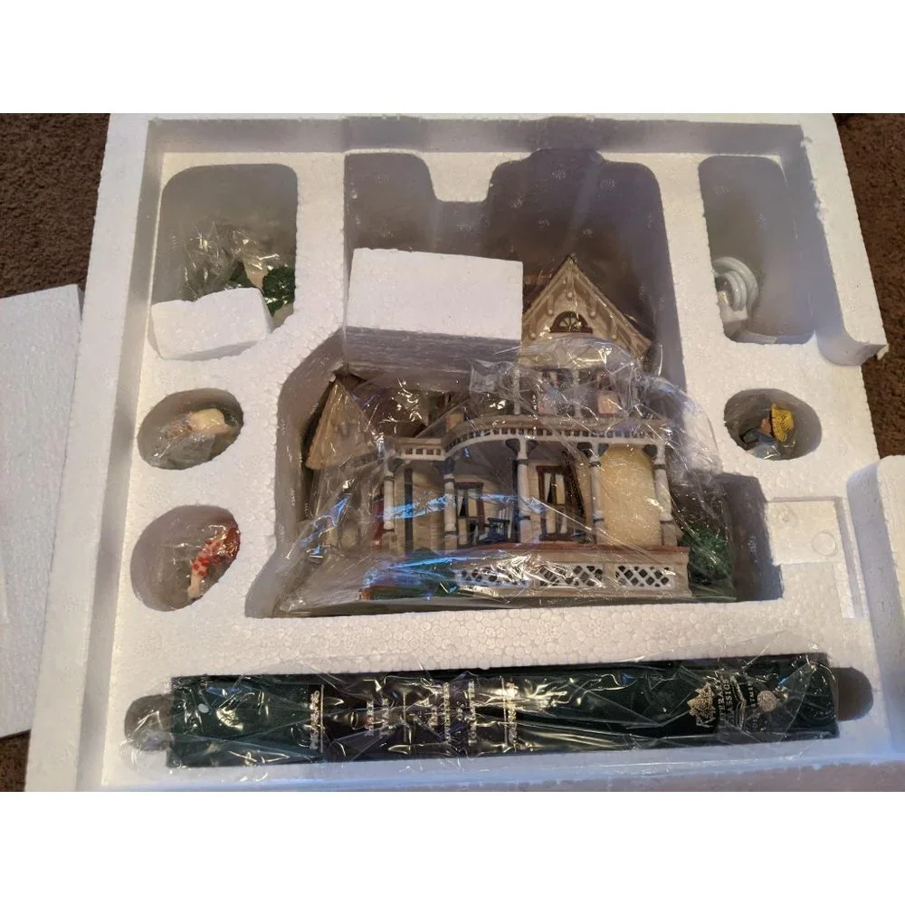 Dept‎ 56 58600 adventures of Tom Sawyer Aunt Polly’